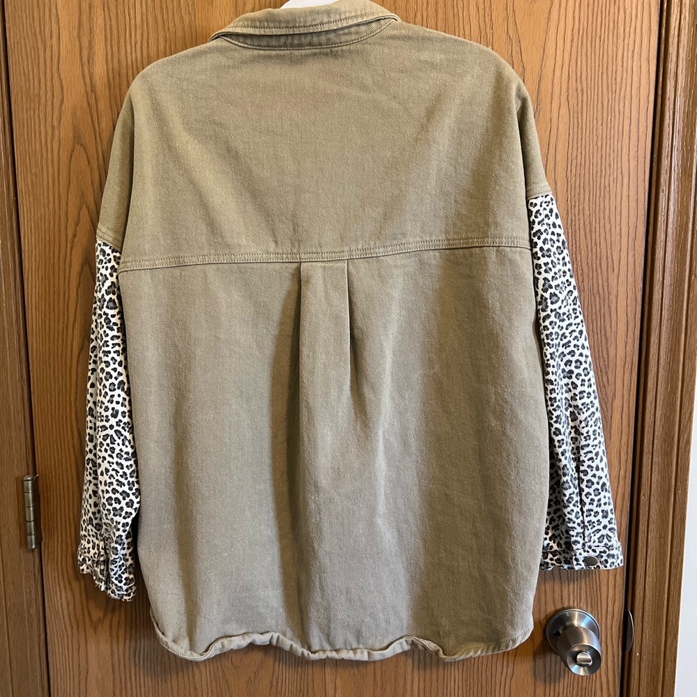 Leopard Print Button Front, Lightweight Jacket Si… - image 2